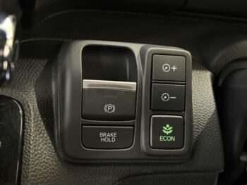 N-BOXカスタム L　純正ナビ・TV・バックカメラ　後期型　4WD