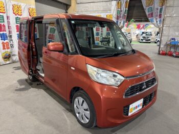 eKスペース M eアシスト　福祉車両　助手席ムービングシート　4WD
