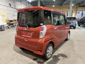 eKスペース M eアシスト　福祉車両　助手席ムービングシート　4WD