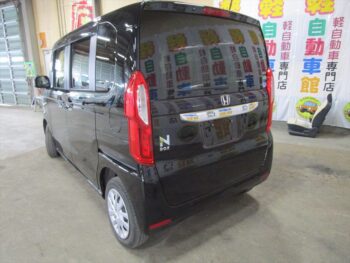 N-BOX Ｌ　ターボ　純正ナビ・ＴＶ・バックカメラ　後期型 4WD