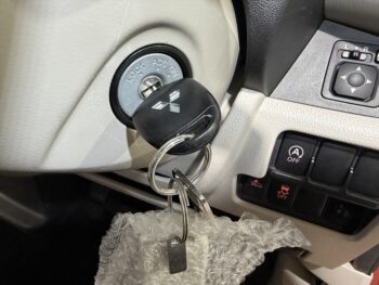 eKスペース M eアシスト　福祉車両　助手席ムービングシート　4WD
