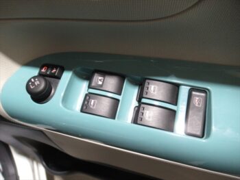 ムーヴキャンバス G　メイクアップ　SAⅢ　4WD