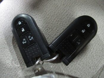 ムーヴキャンバス G　メイクアップ　SAⅢ　4WD