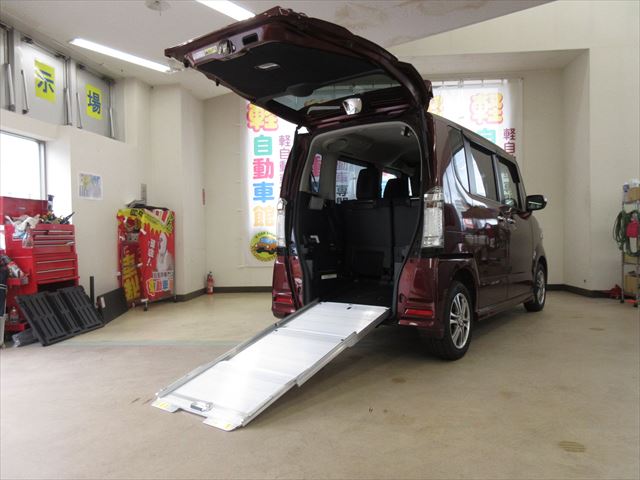 N-BOX+カスタム G 車いす仕様車 福祉車両 スローパー 4WD