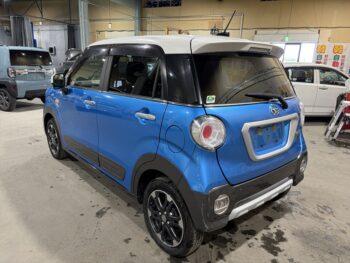 キャスト アクティバ　G　SAⅡ　純正ナビTV　バックカメラ　4WD