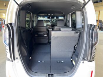 N-BOXカスタム L　ターボ　スタイルプラス　ブラック　ナビTV　バックカメラ　後期型　4WD