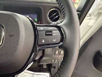N-BOXカスタム ブラックスタイル　４WD