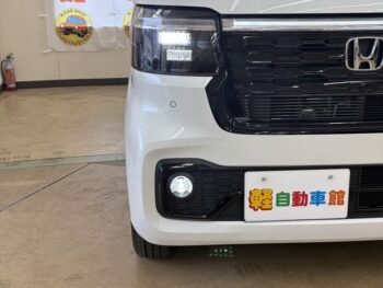 N-BOXカスタム ブラックスタイル　４WD