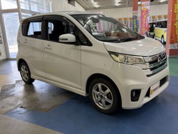 デイズ ハイウェイスターＸ　4ＷＤ