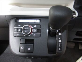 ムーヴキャンバス ストライプスG UPグレードパック 未使用車 4WD