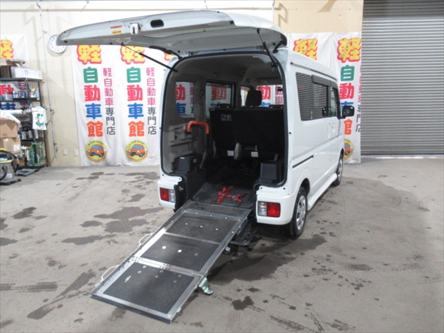 NV100クリッパーリオ チェアキャブスロープタイプ　福祉車輌車いす仕様　4WD