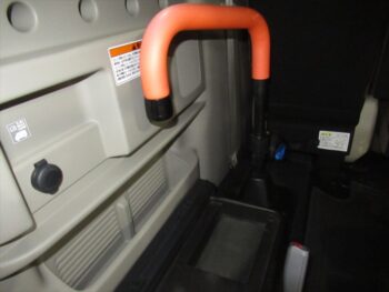 NV100クリッパーリオ チェアキャブスロープタイプ　福祉車輌車いす仕様　4WD