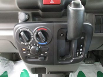 NV100クリッパーバン DXエマージェンシーブレーキ　パッケージ　4WD