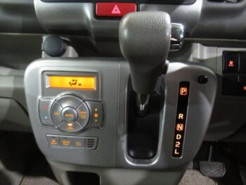 NV100クリッパーリオ チェアキャブスロープタイプ　福祉車輌車いす仕様　4WD