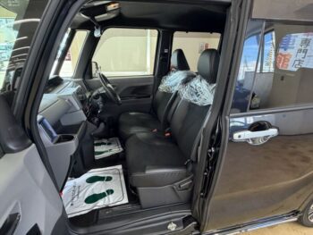 タントカスタム RS　４WD