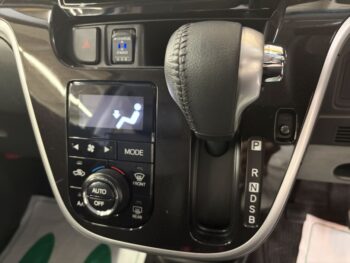 ムーヴカスタム RS ターボ ハイパーリミテッド SAⅢ 純正ナビ・TV・バックカメラ 後期型 4WD