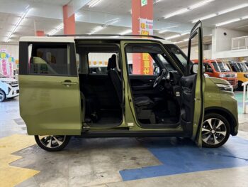 eKクロススペース T　ターボ　純正ナビ・TV・バックカメラ　4WD