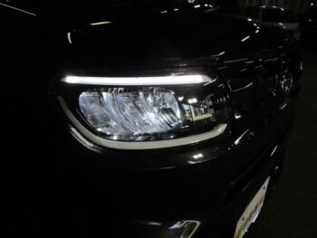 タント Ｘ　ナビ・Ｂモニター　4WD