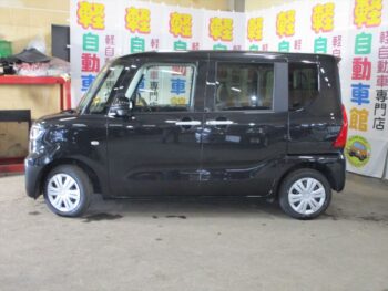 タント Ｘ　ナビ・Ｂモニター　4WD