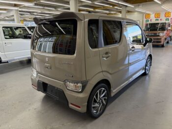 ワゴンR ハイブリッドZX 純正８インチナビ 4WD