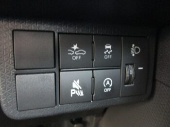 タント Ｘ　ナビ・Ｂモニター　4WD