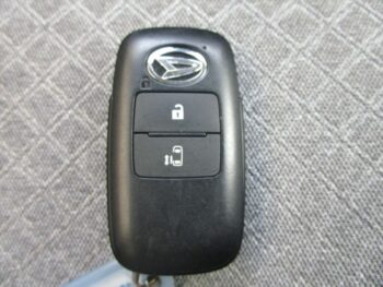 タント Ｘ　ナビ・Ｂモニター　4WD