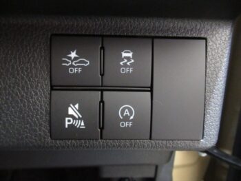 ムーヴキャンバス セオリー　G　未使用車　4WD