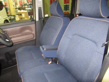 ムーヴキャンバス セオリー　G　未使用車　4WD