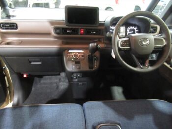 ムーヴキャンバス セオリー　G　未使用車　4WD