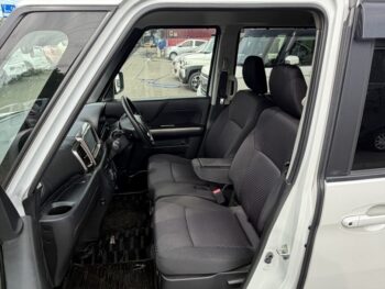 スペーシアカスタムZ ベースグレード 純正ナビ・TV 4WD