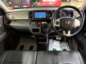N-ONE スタンダードＬ　純正ナビ　ＴＶ　バックカメラ 4WD