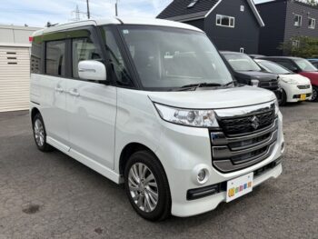 スペーシアカスタムZ ベースグレード 純正ナビ・TV 4WD