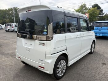 スペーシアカスタムZ ベースグレード 純正ナビ・TV 4WD
