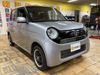 N-ONE スタンダードＬ　純正ナビ　ＴＶ　バックカメラ 4WD