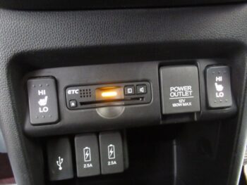 N-WGNカスタム G　ターボSS　２トーンカラー　スタイルパッケージ　純正ナビTV　4WD