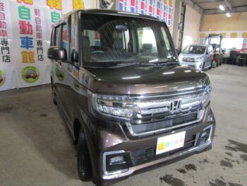 N-BOXカスタム Ｌ　後期型 4WD 