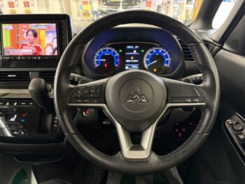 デリカミニ T ターボ ナビ・バックカメラ 4WD