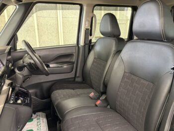 デリカミニ T ターボ ナビ・バックカメラ 4WD