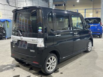 タントカスタム X 4WD