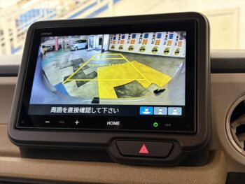 N-BOX ベースグレード　ディスプレイオーディオ・バックカメラ　4WD
