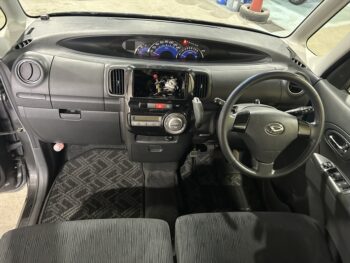 タントカスタム X 4WD