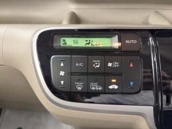 N-BOX+ G　ターボSSパッケージ　ナビ・TV・バックカメラ　４WD