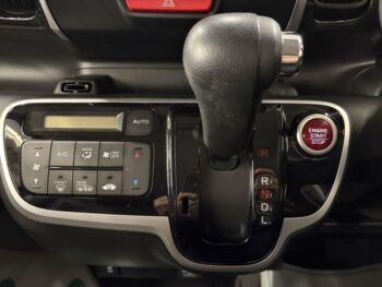 N-BOXカスタム SSパッケージ 4WD