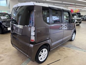 N-BOX+ G　ターボSSパッケージ　ナビ・TV・バックカメラ　４WD