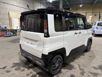 デリカミニ T　ターボ　プレミアム　デリマルパッケージ　純正12.3インチナビディスプレイ　4WD