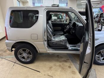 ジムニー ランドベンチャー　ディスプレイオーディオ　４WD