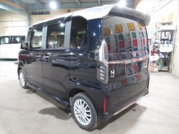 N-BOXカスタム L コーディネートスタイル　ナビ　バックカメラ　後期型　4WD