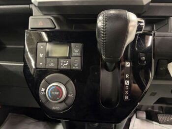 ピクシスメガ G ターボ レジャーエディションSAⅢ 4WD