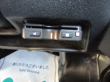 ハイゼットカーゴバン デラックス　純正ナビ・ＴＶ 4WD
