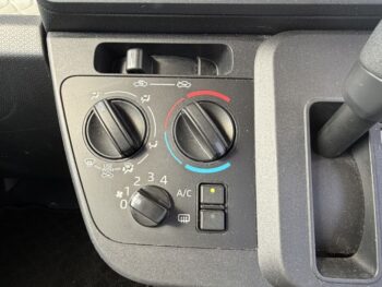 タント L 4WD